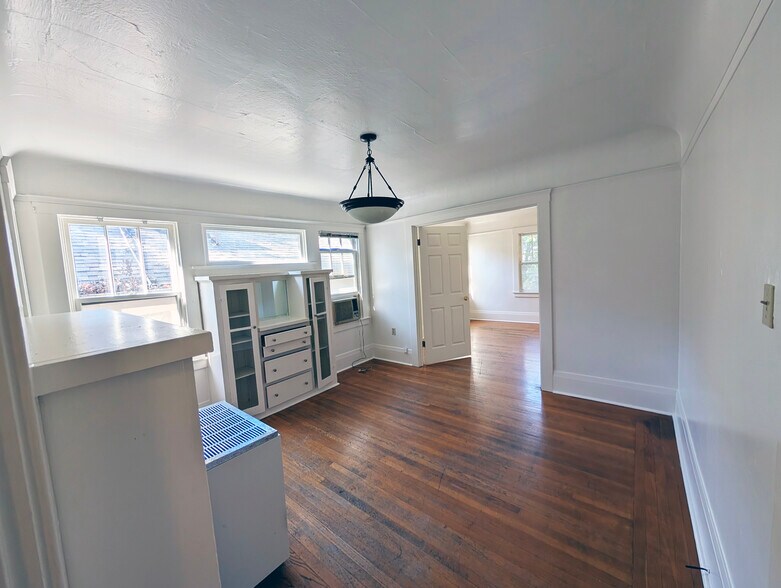 Building Photo - 2630 E St