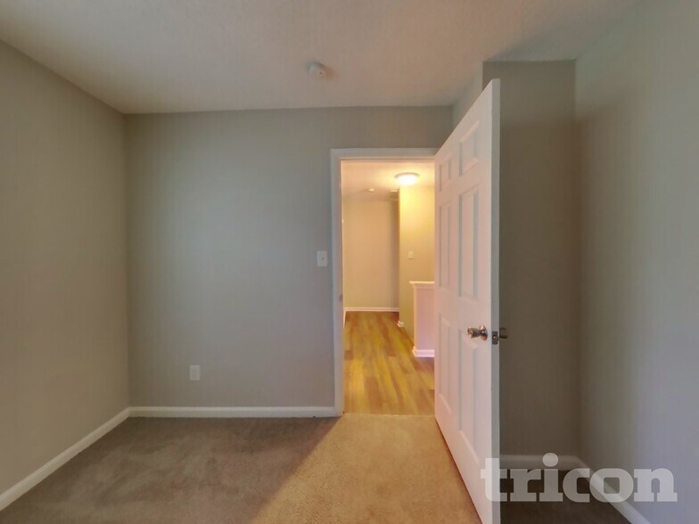 Building Photo - 7019 Hunter Gln Dr