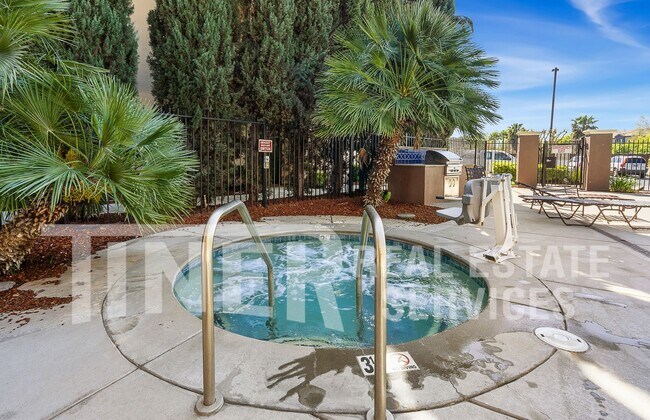 Building Photo - 50 Regency Park Cir