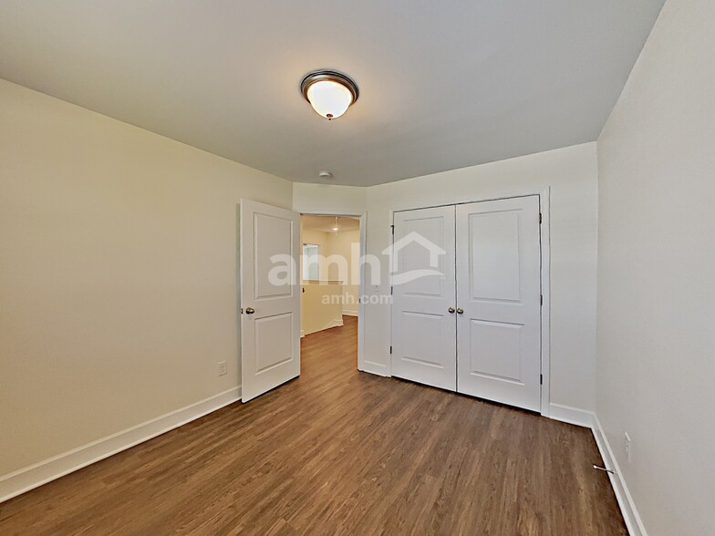 Building Photo - 604 Drema Ct