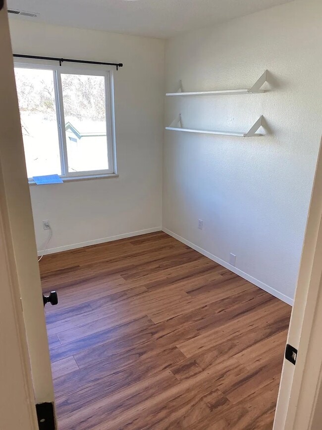 Building Photo - Riverbend Fourplex