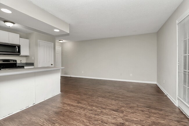 Building Photo - 7360 Rose Terrace Ct