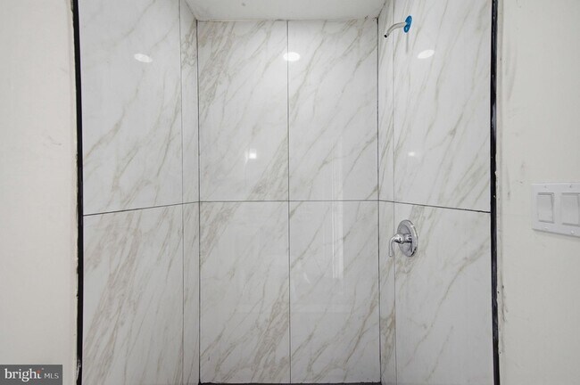 Building Photo - 2636 Lauretta Ave