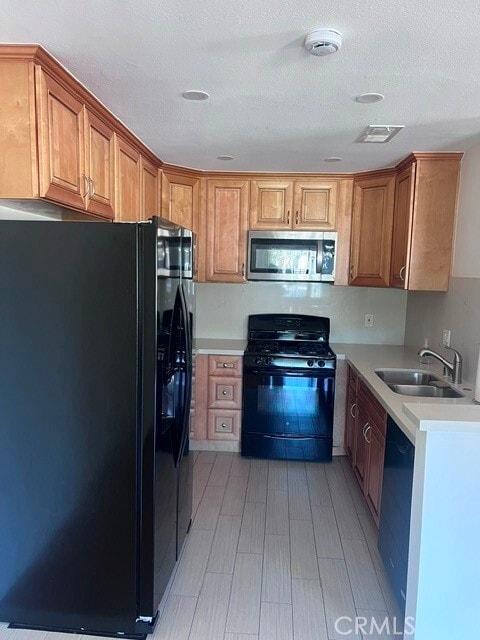 Building Photo - 6098 Terrace Ln