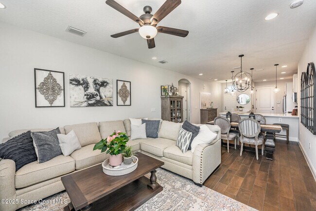 Building Photo - 7785 Wyndham Dr