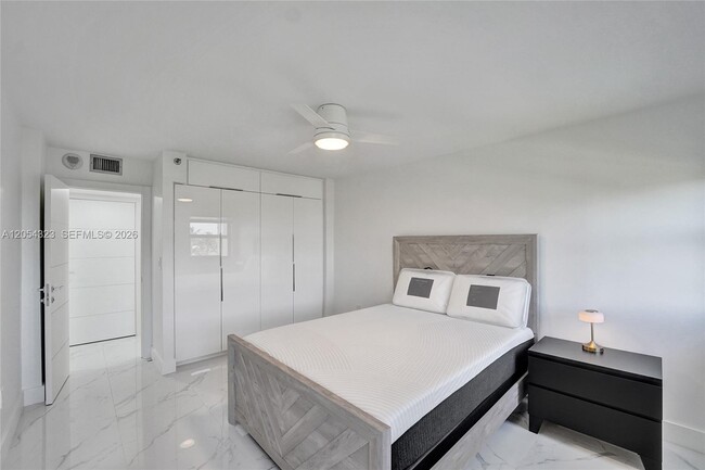 Building Photo - 1201 S Ocean Dr