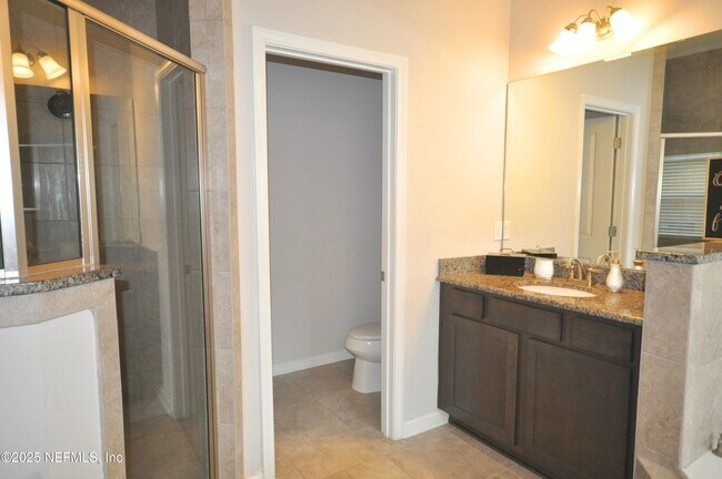 Building Photo - 84143 Swallowtail Dr