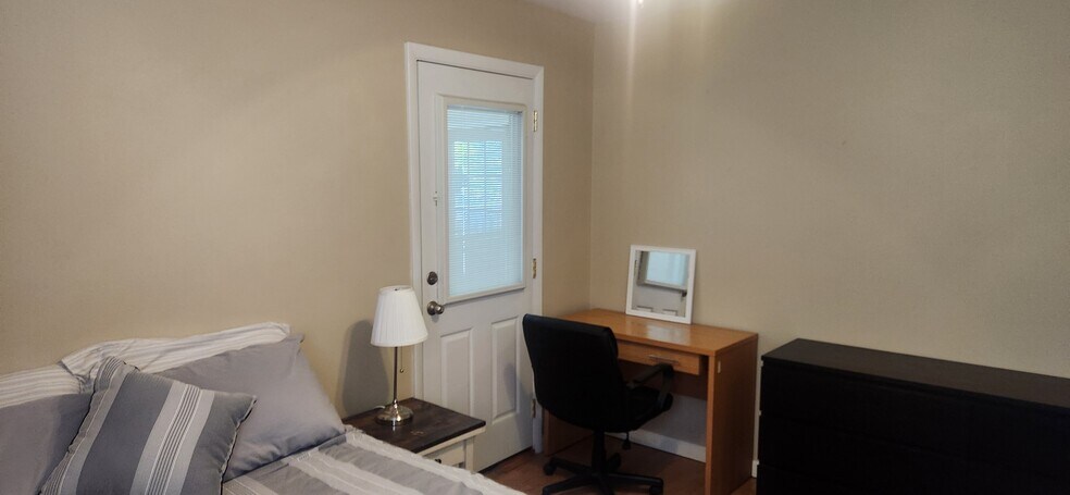 Building Photo - 7943 Irwin Ave