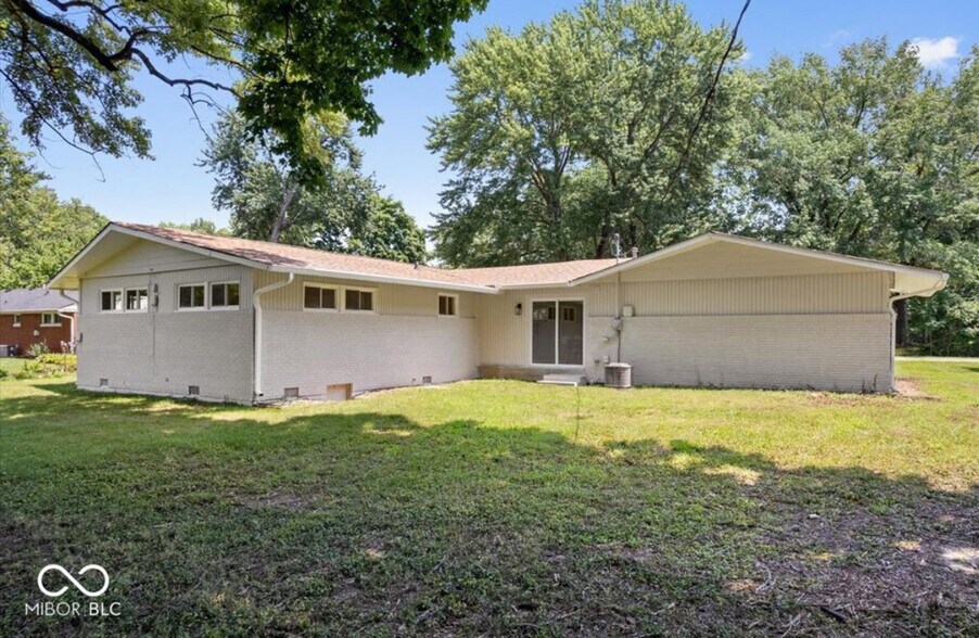 Building Photo - 6326 Forest View Dr