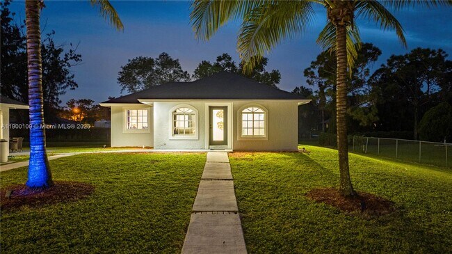 Building Photo - 11066 46th Pl N