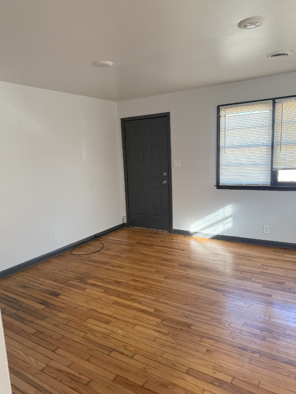 Building Photo - 4005 Hartman Cir
