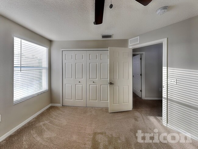 Building Photo - 3919 Day Bridge Pl