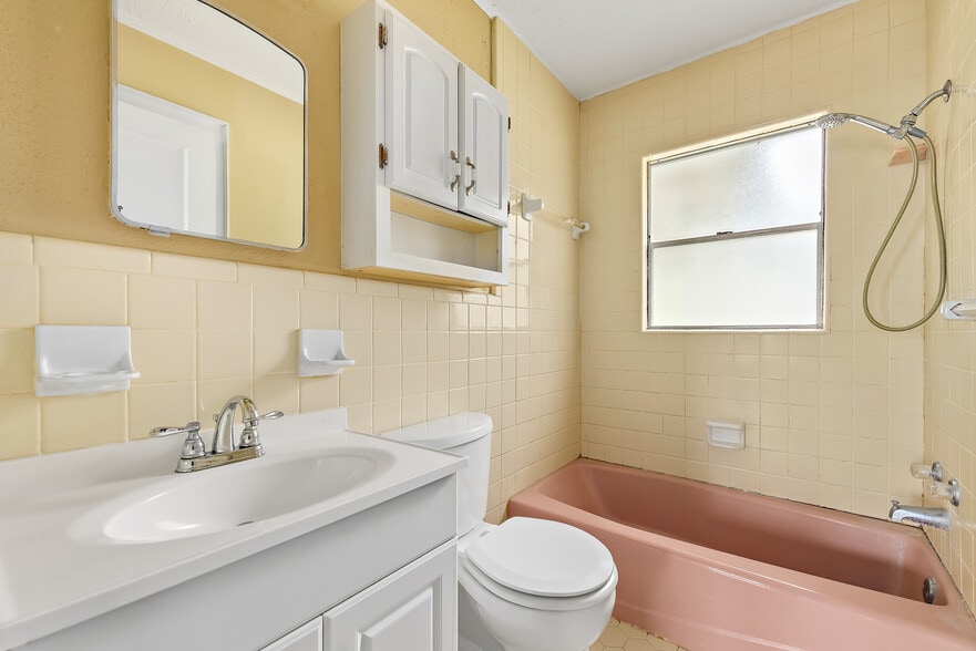 Building Photo - 223 Fair Ave