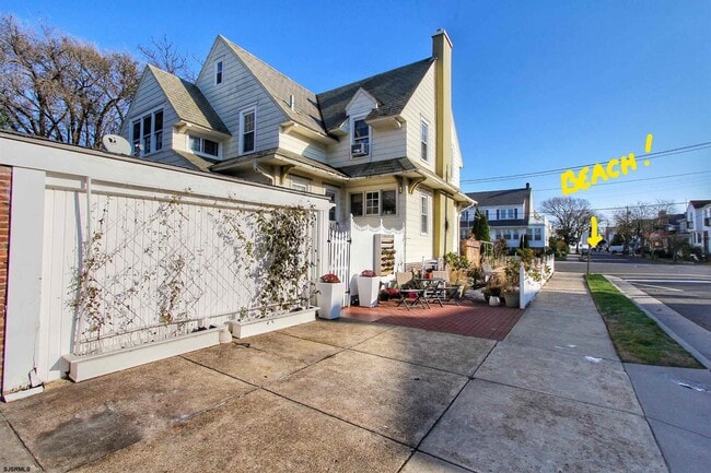 Building Photo - 7207 Ventnor Ave