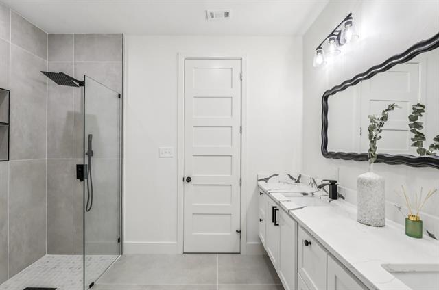 Building Photo - 122 Quail Run Dr