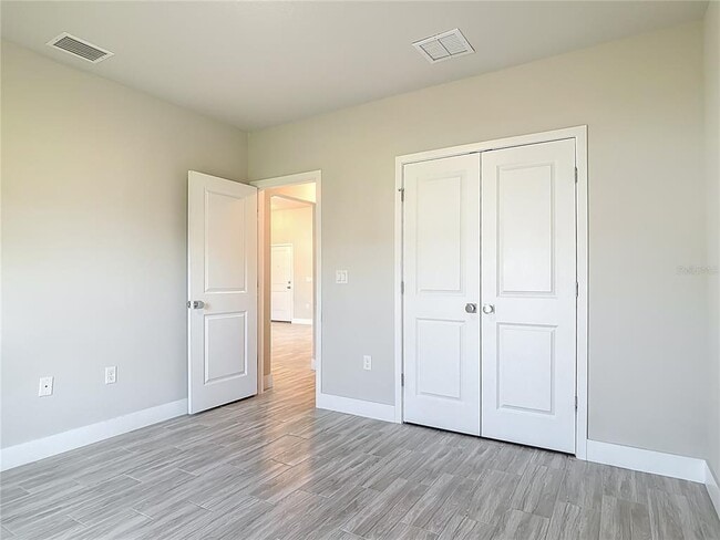 Building Photo - 60 Ballenger Ln