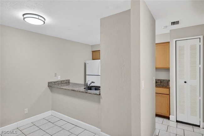 Building Photo - 13134 Feather Sound Dr