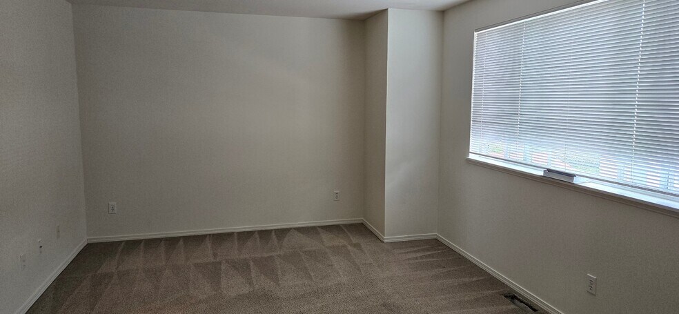 Building Photo - 620 SW 155th St