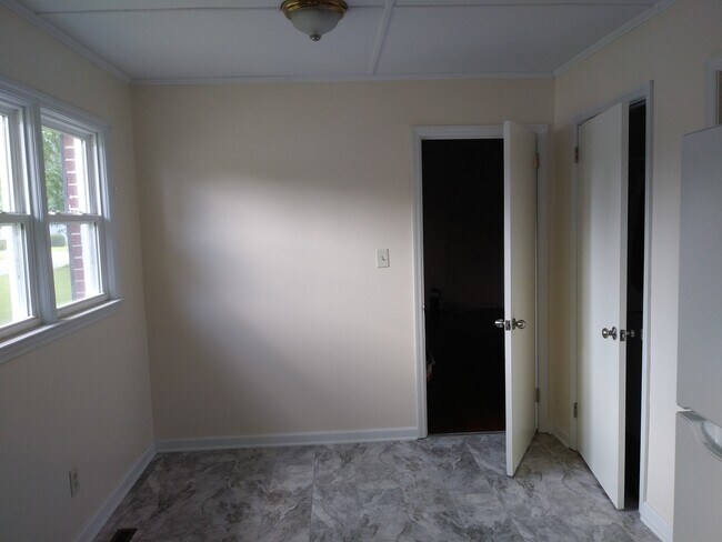 Building Photo - 2100 Opal St