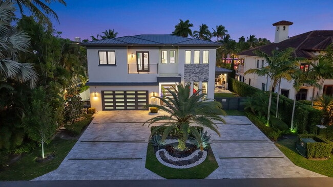 Building Photo - 334 Isle of Capri Dr