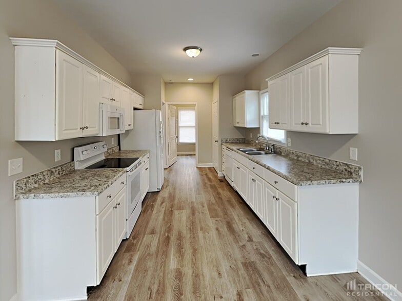 Building Photo - 4932 Tulip Grove Ln