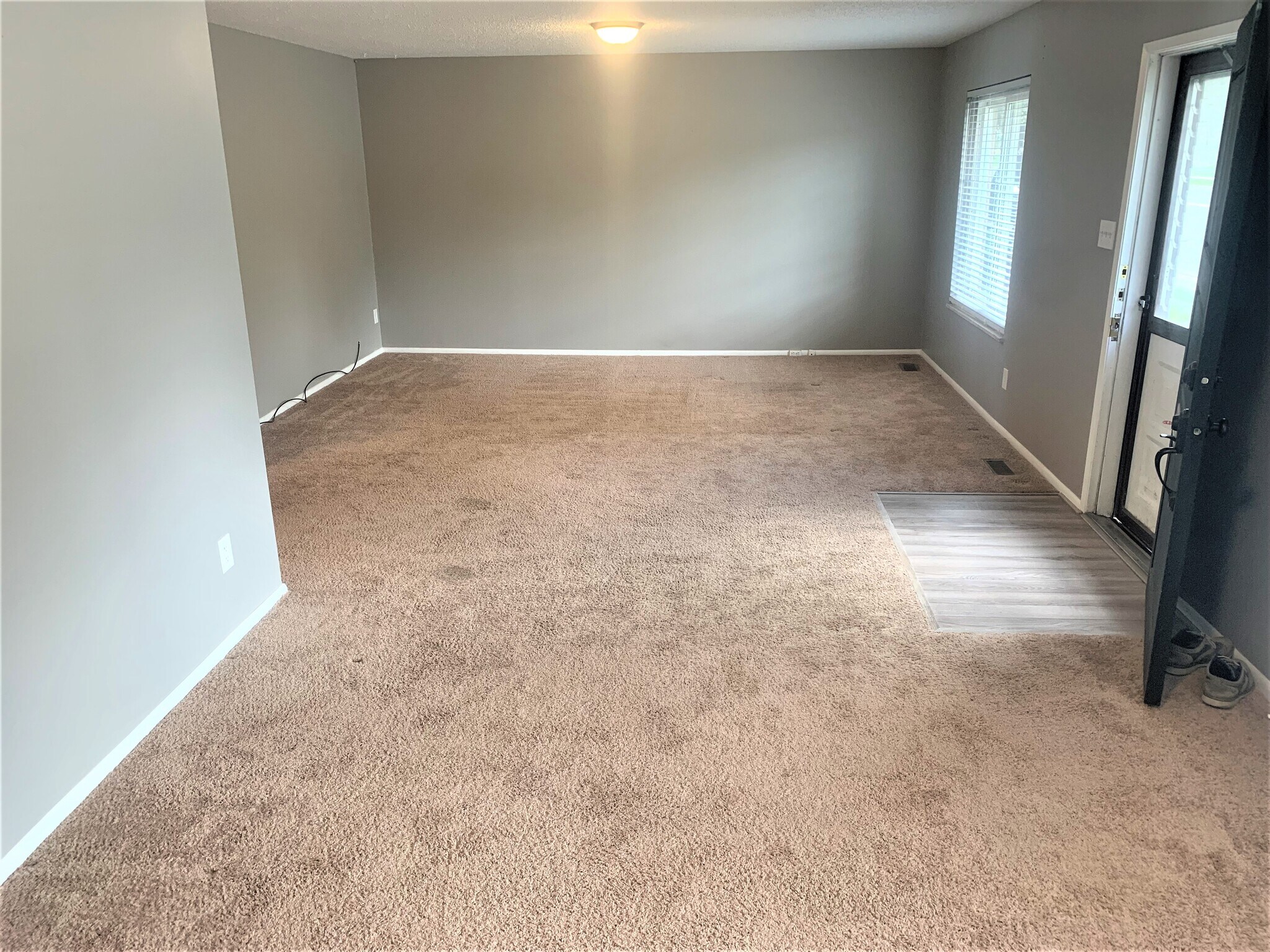 Building Photo - 13041 W Ohio Ave