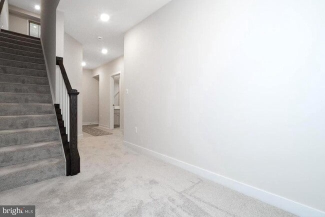 Building Photo - 11003 Resort Road