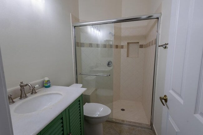 Building Photo - 6428 Garden Ct