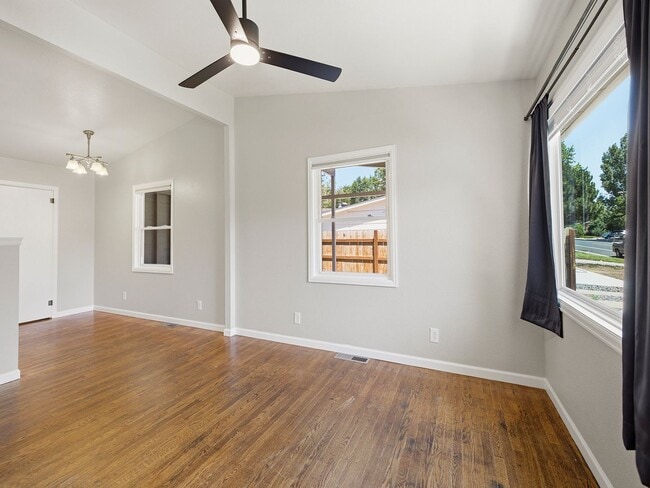 Building Photo - Updated 3 Bed Home with Vaulted Ceilings, Solar Panels & Large Corner Lot- $200 Lease Sign On Bonus!
