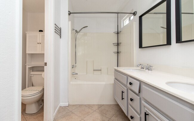 Building Photo - Updated Rancho Del Oro 3 bedroom 2 bath home