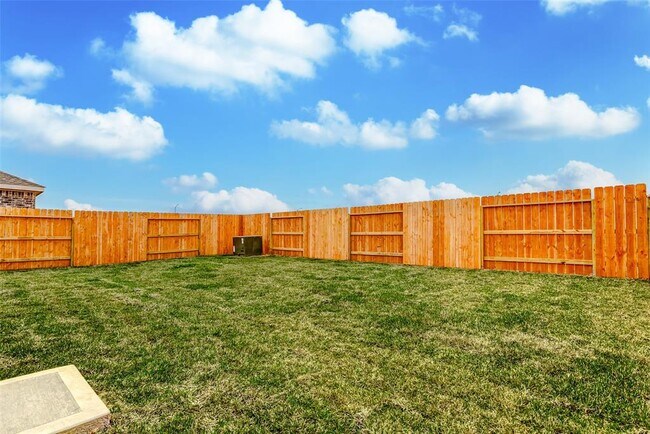 Building Photo - 16606 River Grass Trl