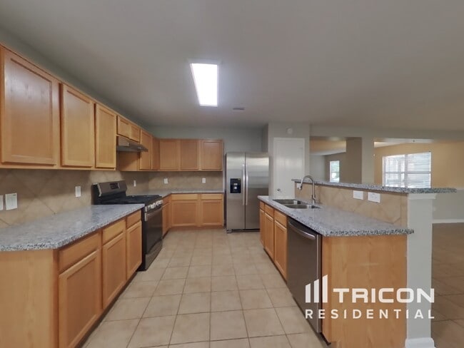 Building Photo - 15543 Liberty Cypress Ct