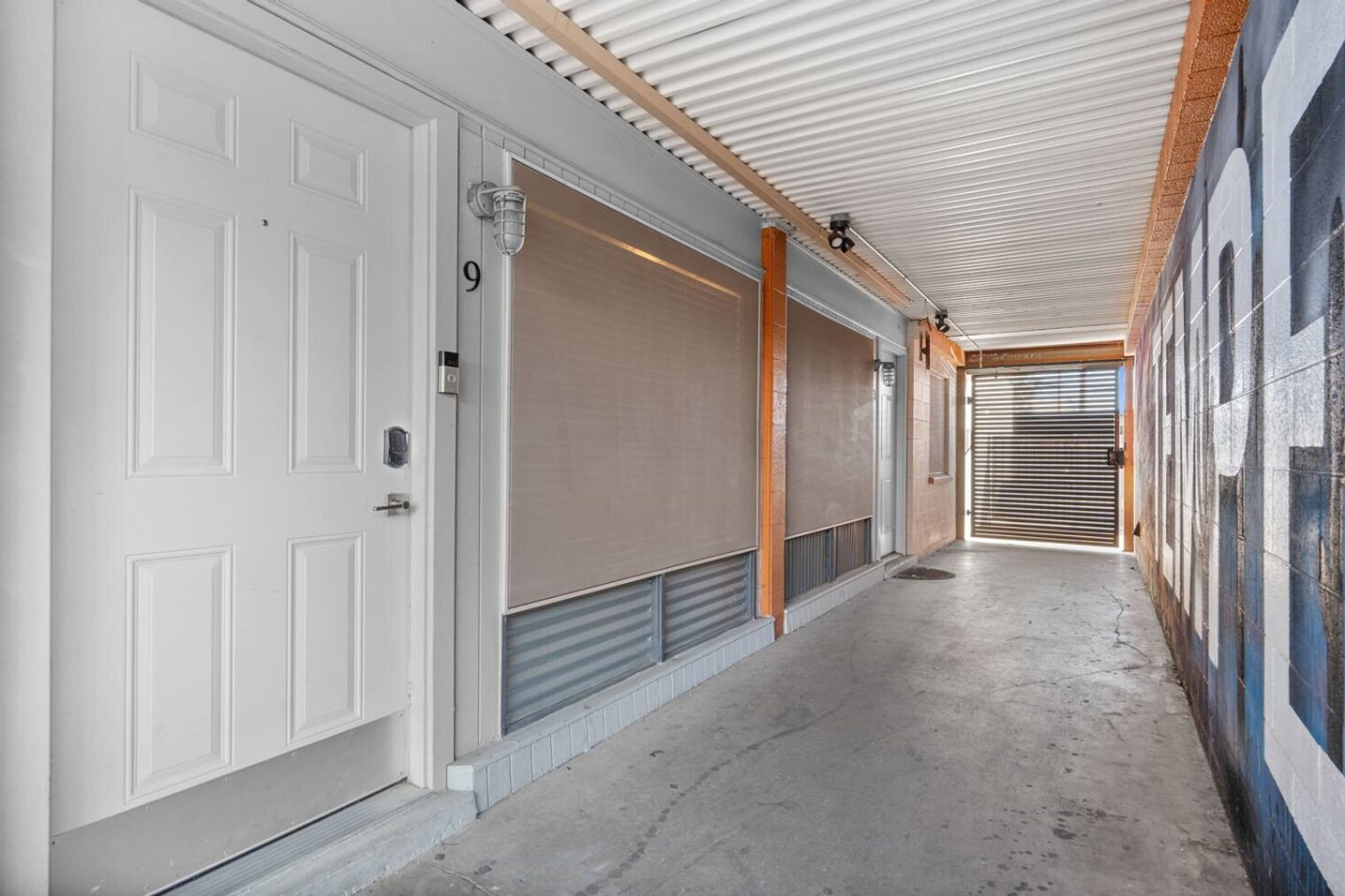 Building Photo - 1741 S Mill Ave