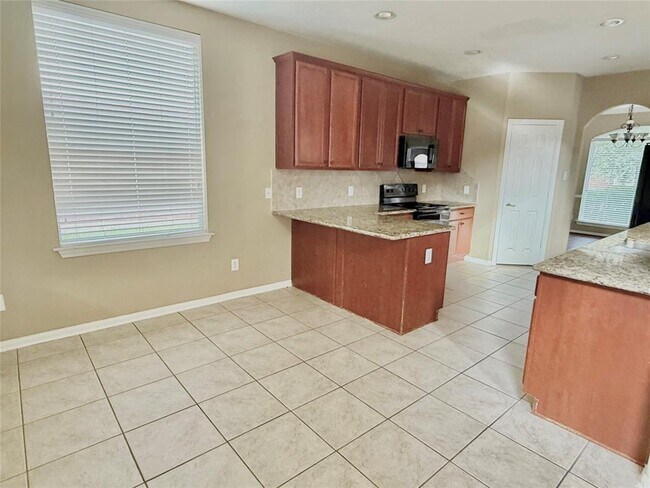 Building Photo - 25126 Knob Pines Ct
