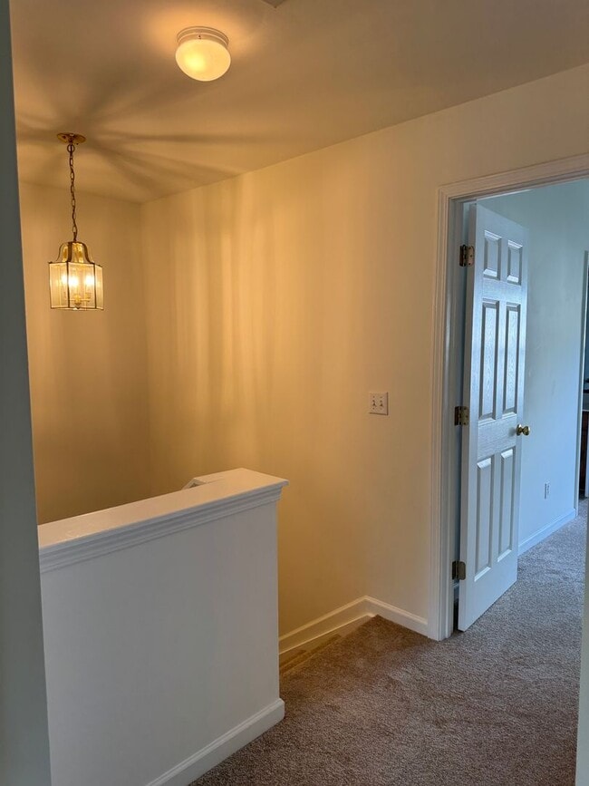 Building Photo - Townhouse in Townes at Buckwalter