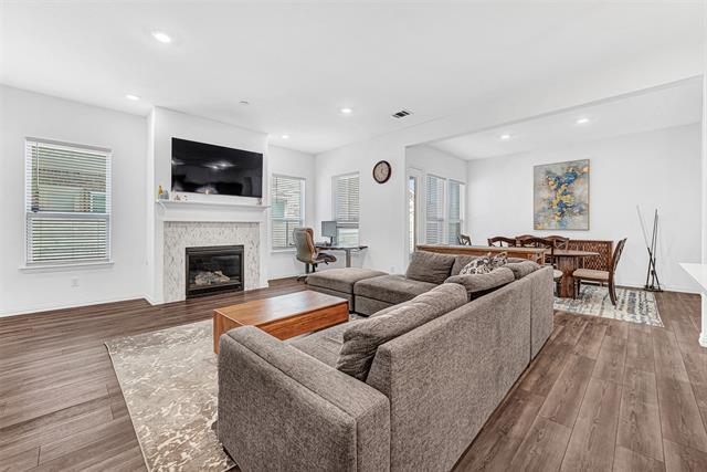 Building Photo - 5314 Depot Dr