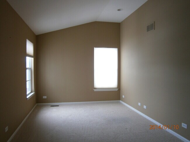 Building Photo - 431 Nelson Dr