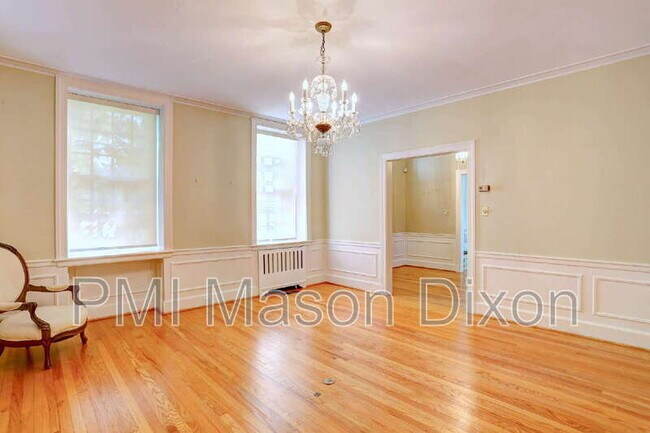 Building Photo - 5304 Springlake Way