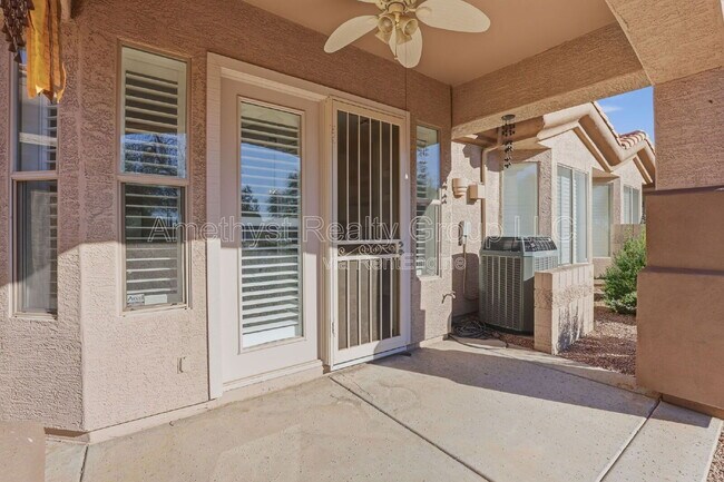 Building Photo - 14000 N 94th St