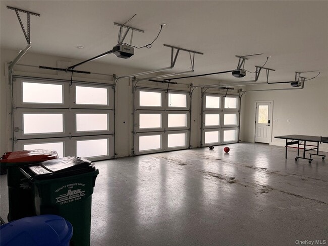 Building Photo - 6 Conifer Ct