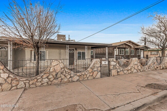 Building Photo - 9207 Santa Rosalia Ct