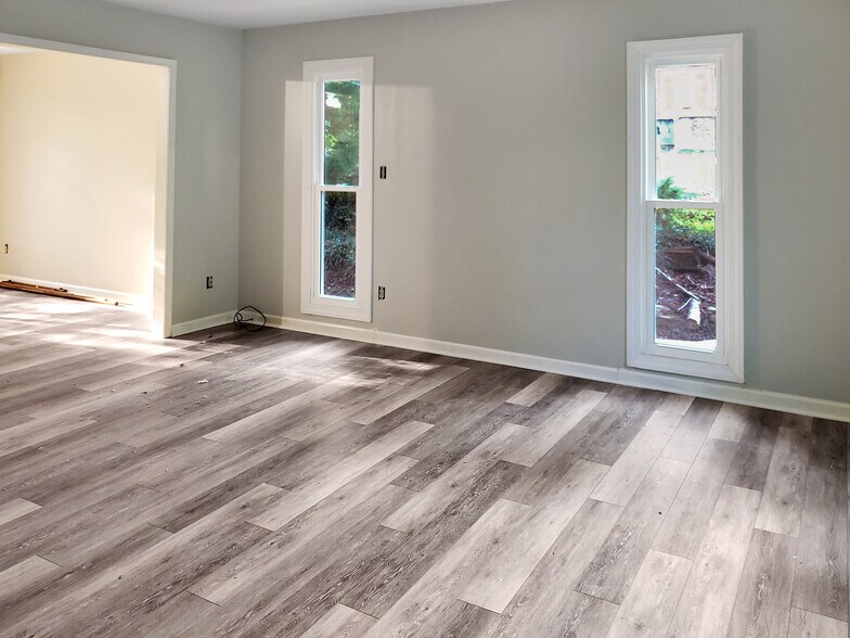Building Photo - 103 Chevis Dr