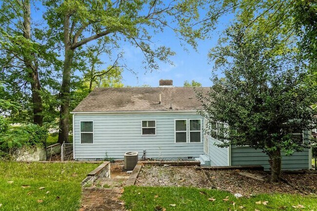 Building Photo - 1000 46th St Ensley