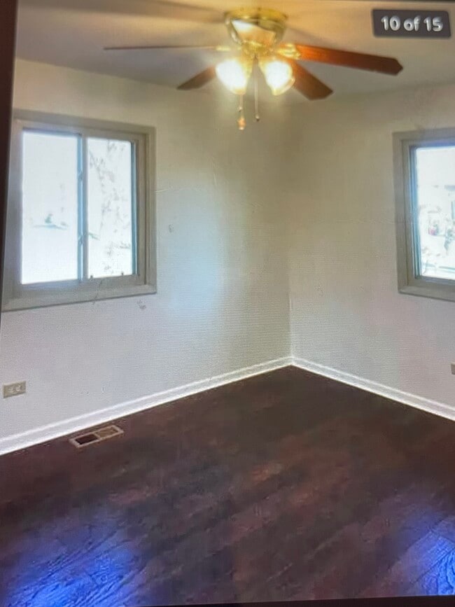Building Photo - 140 Mayflower Pl