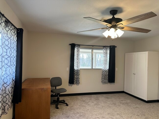 Building Photo - 260 John The Diver Trail