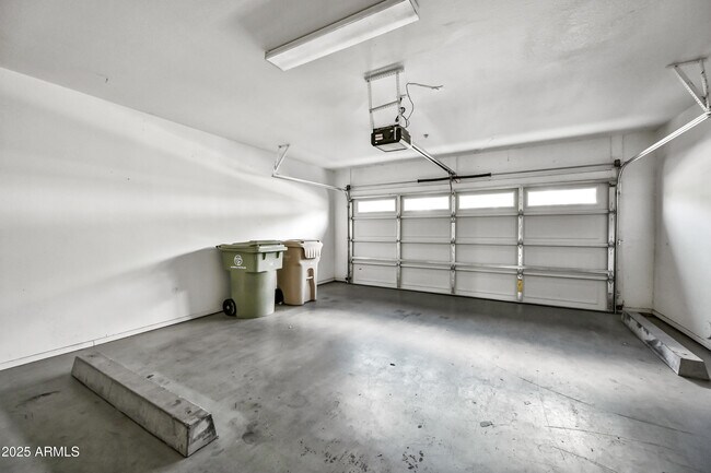 Building Photo - 6745 N 93RD Ave