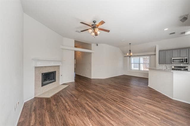 Building Photo - 2612 Redcedar Dr