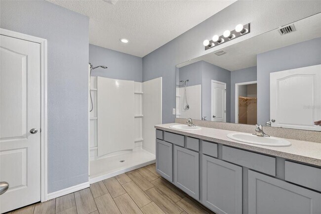 Building Photo - 4042 Wayfarer Wy