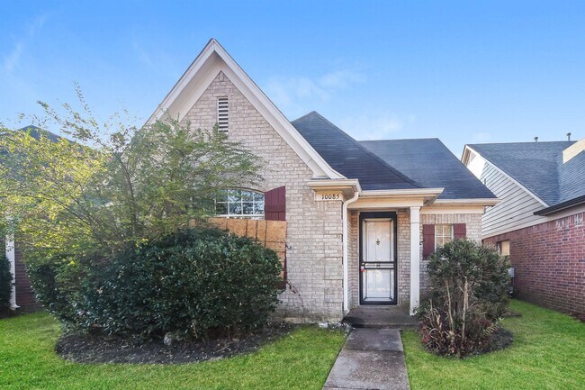 Building Photo - 10085 Woodland Hills Dr