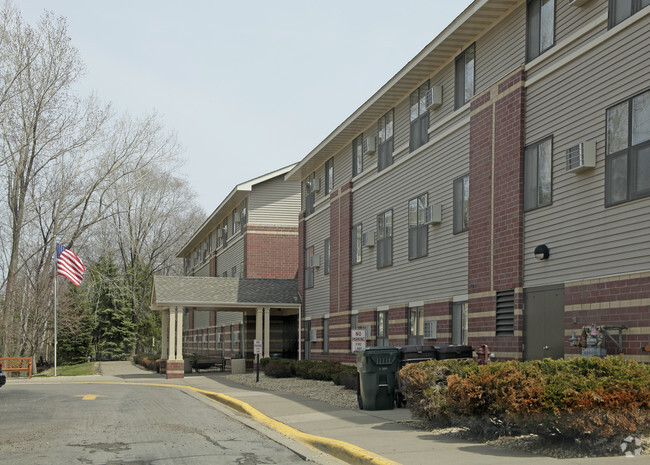 Building Photo - Oak Terrace